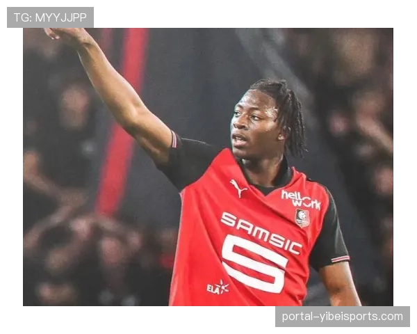 利雅得新月3000万欧签下雷恩18岁前锋梅特，沙特资本持续涌入法甲