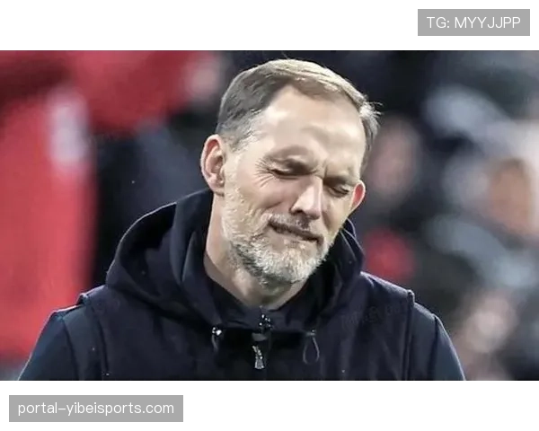 战术板:图赫尔如何用五后卫阵型限制住姆巴佩的内切。 战术板:图赫尔如何用五后卫阵型限制住姆巴佩的内切。